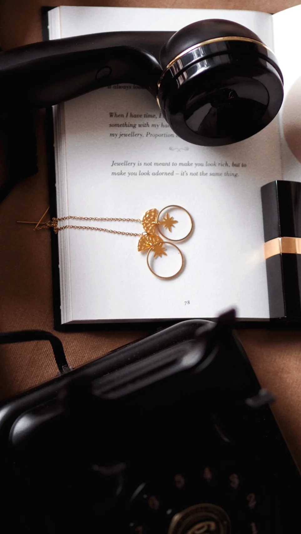 Andrea Atlas Signature Chain Earrings N°48 in Gold