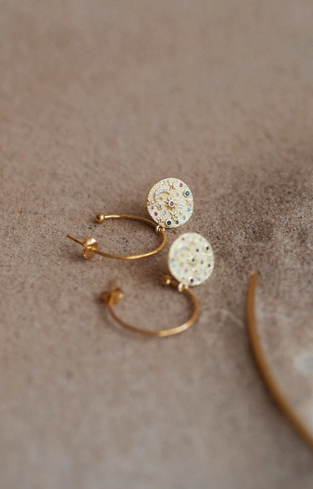 Andrea Atlas Star Hoops M Size Gold