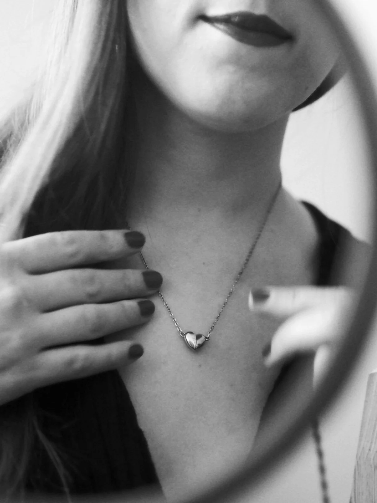 Atlas Magnetic Heart Necklace in Gold - Image 8