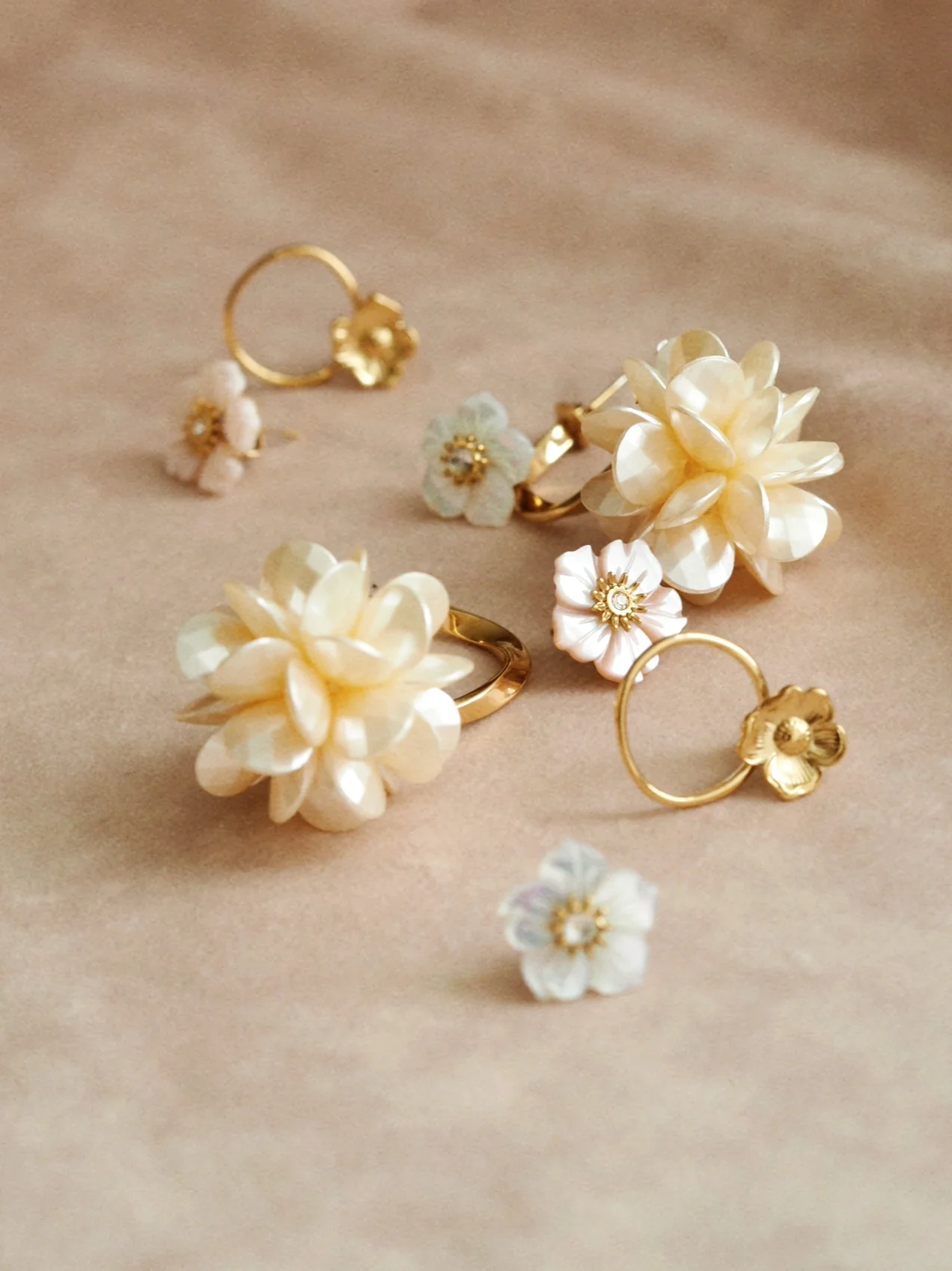 Chloe Flower Earrings in Gold - Image 3