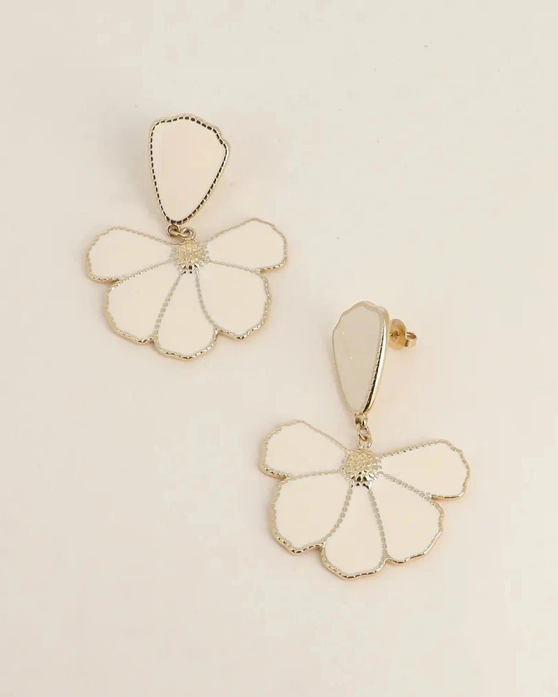 Blanche Statement  Flower Earrings - Image 3