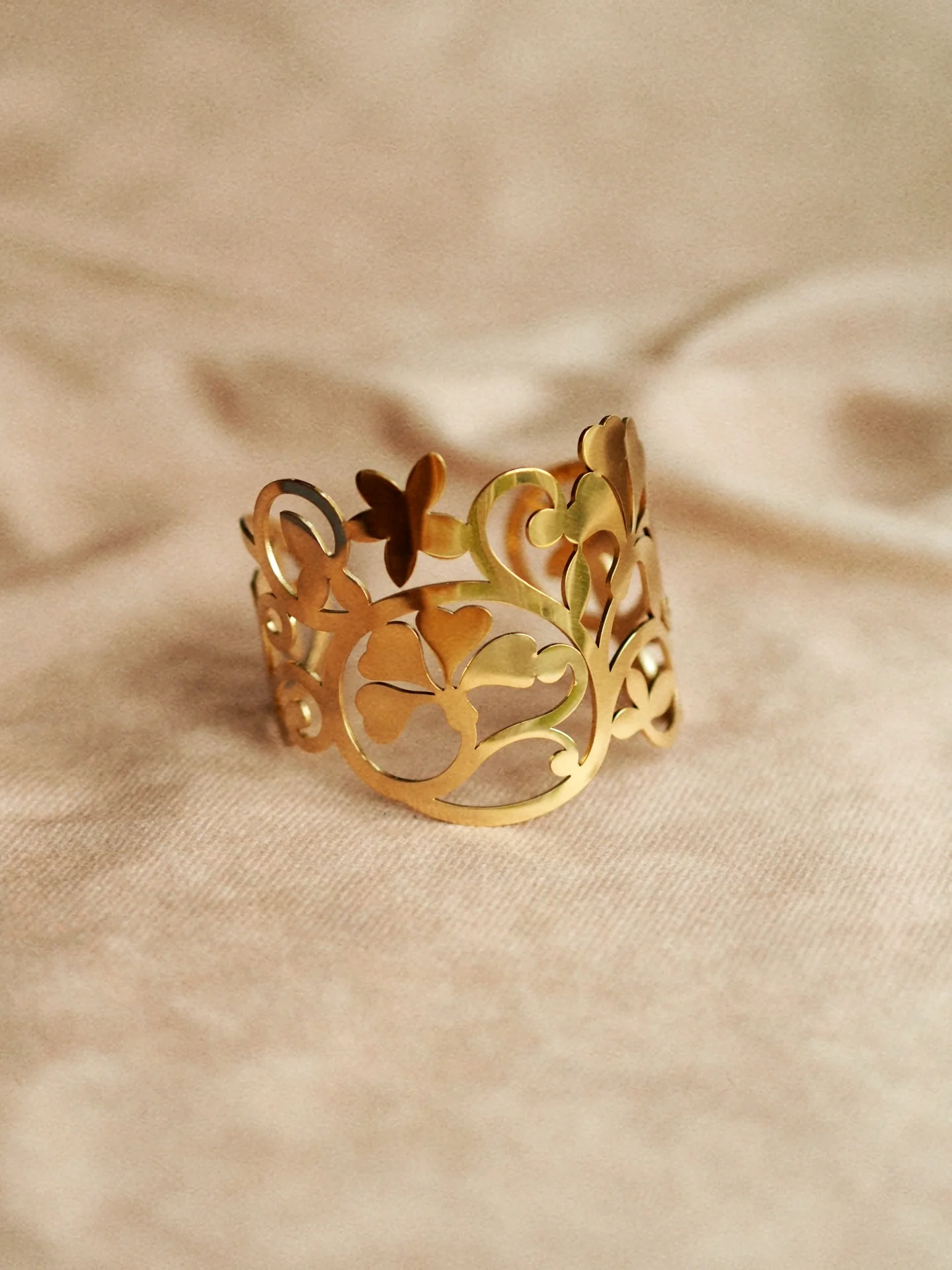 Edyta Floral Bangle in Gold - Image 3