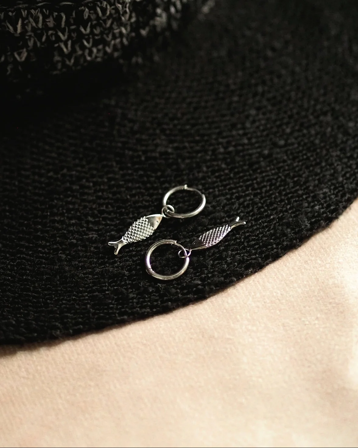 Elegant Fish Earrings in Silver - Image 2