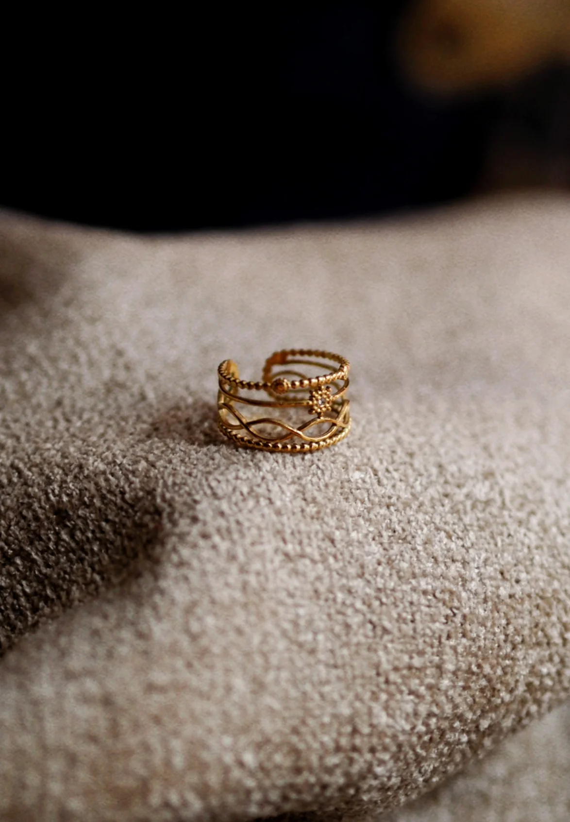 Five Line Ring Gold - Image 2
