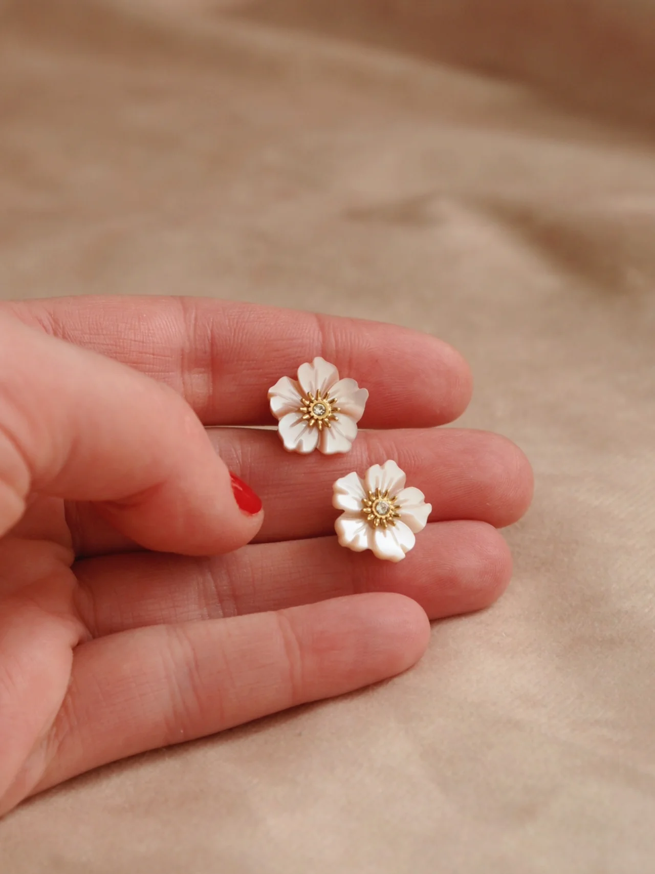 Florence Stud Earrings / Pink - Image 3