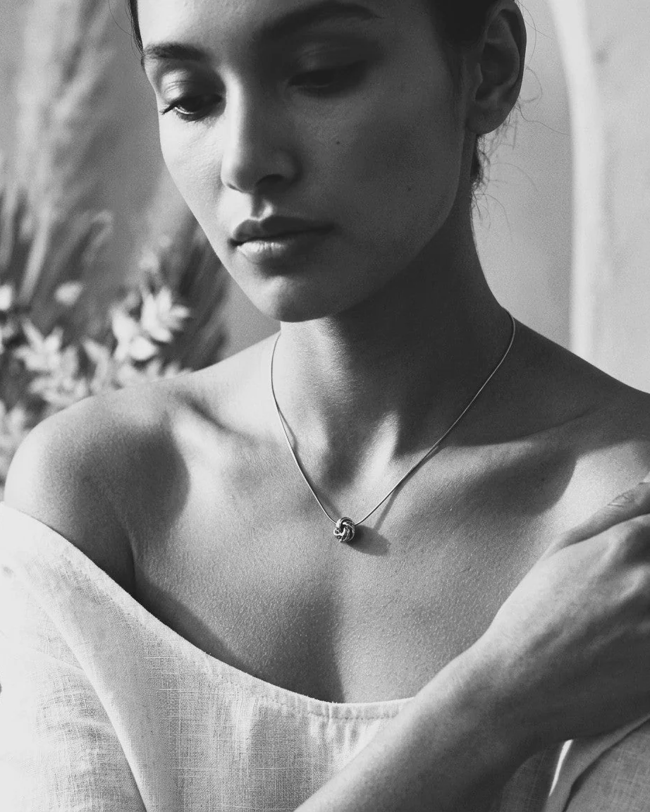 Esme Fine Necklace in Gold - Image 2