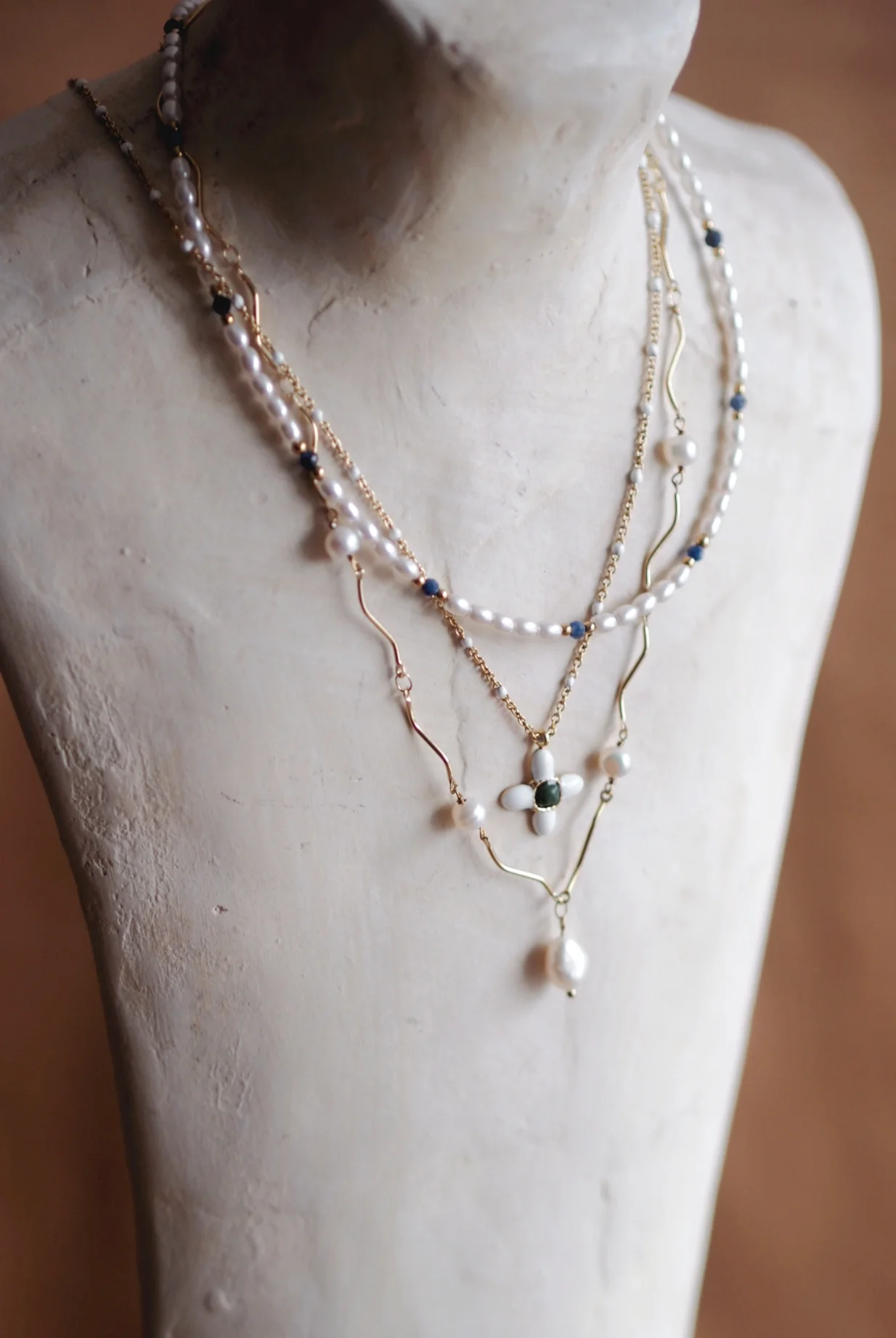 Lenka Flower Necklace - Image 2