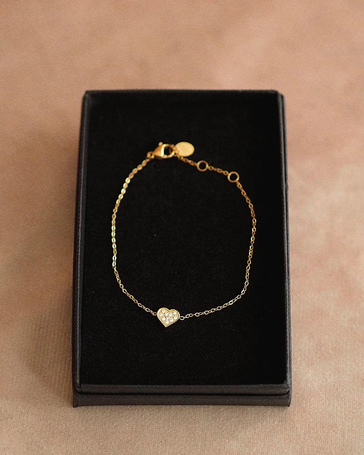 Aura Heart Bracelet in Gold - Image 2