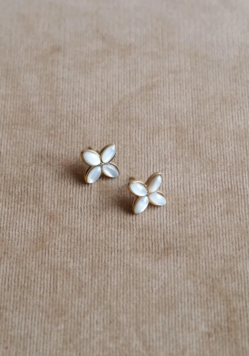 Little Floral Earrings - Image 3