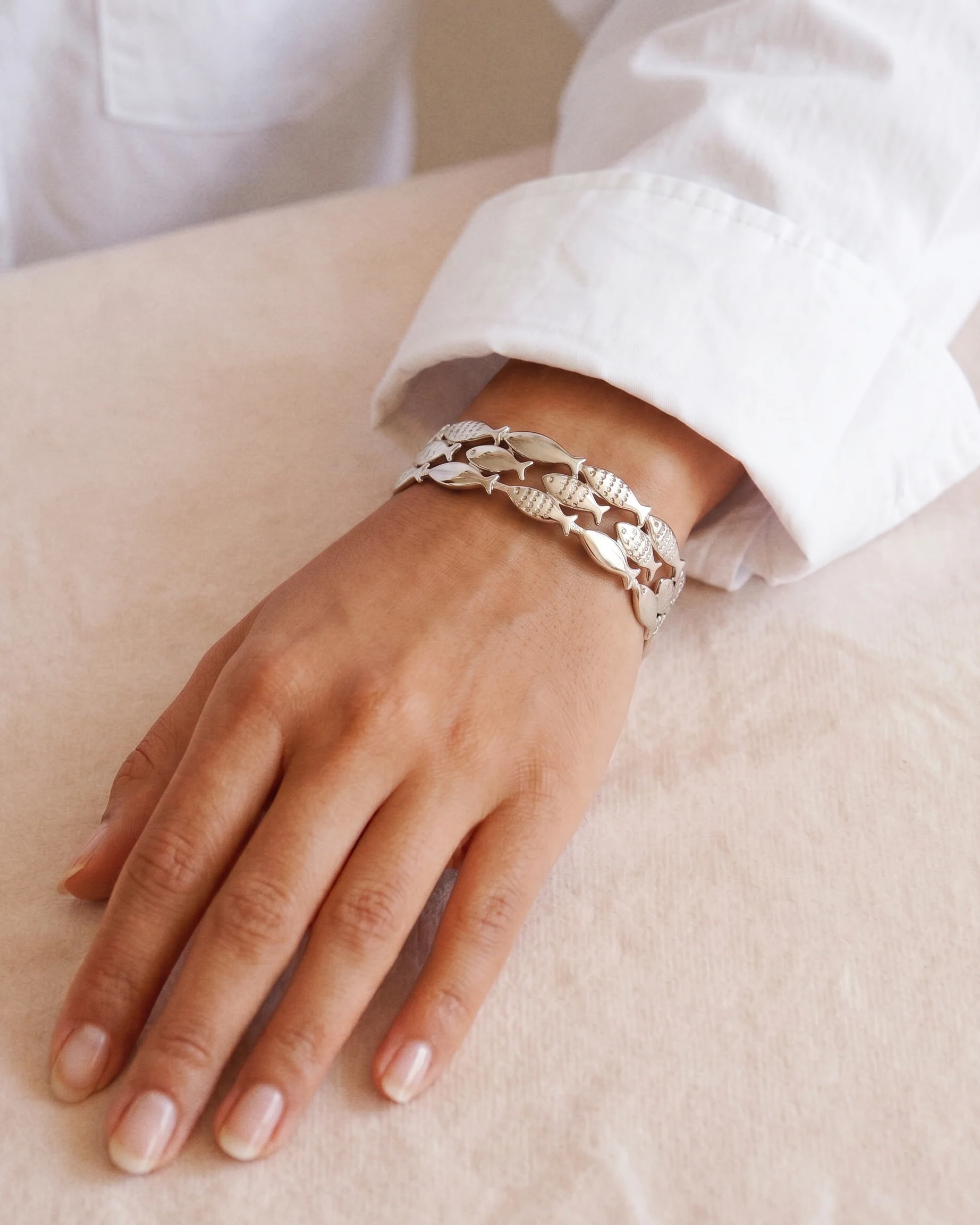 Marina School of Fish Bangle in Silver - Image 2