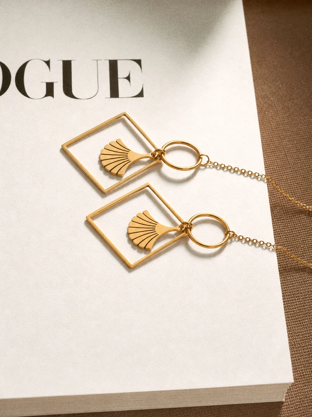 Signature Chain Earrings / Golden Era Limited Edition in Gold - Image 4