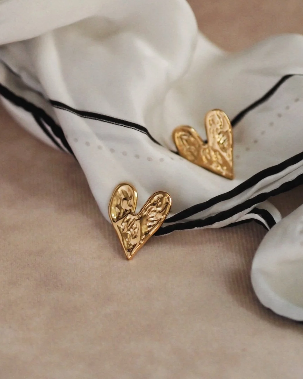 Caroline Heart Earrings in Gold - Image 2