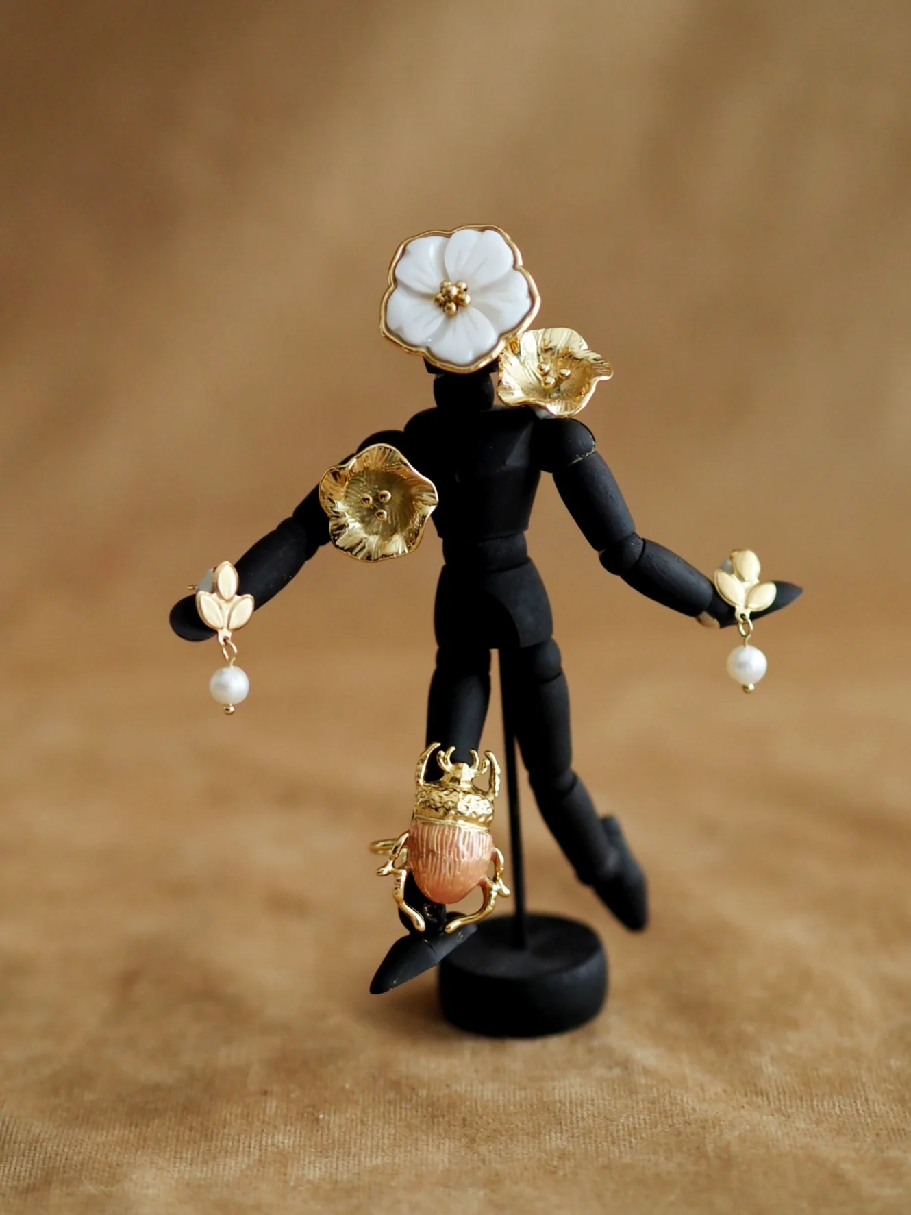 Unique Beetle Ring - Image 2